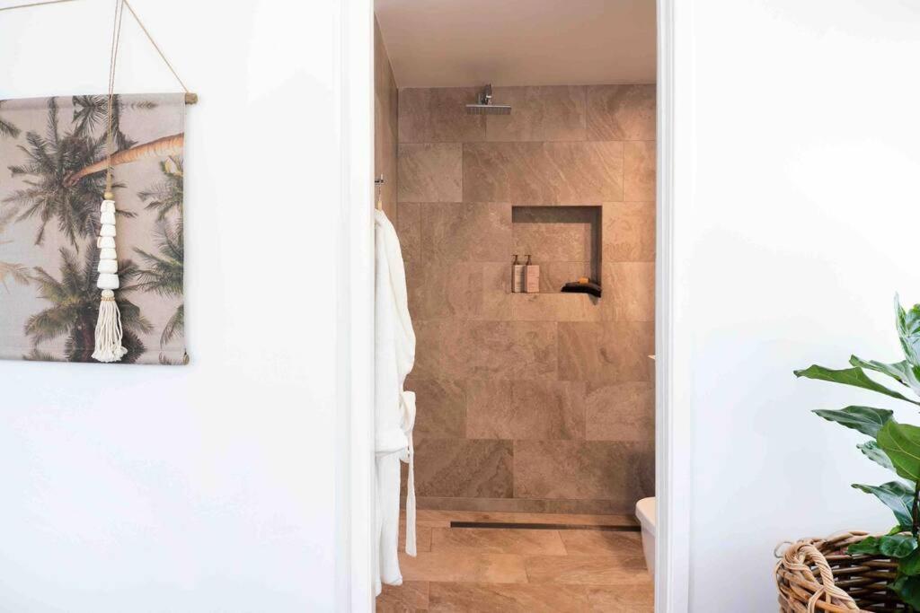 Oasis - Steps From Bawley Holiday home *